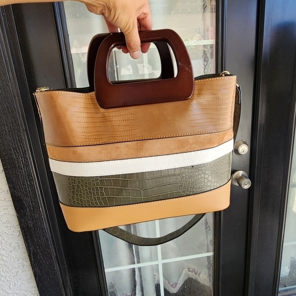 Parfois Convertible Wooden Handles Bag - Picture 2 of 15